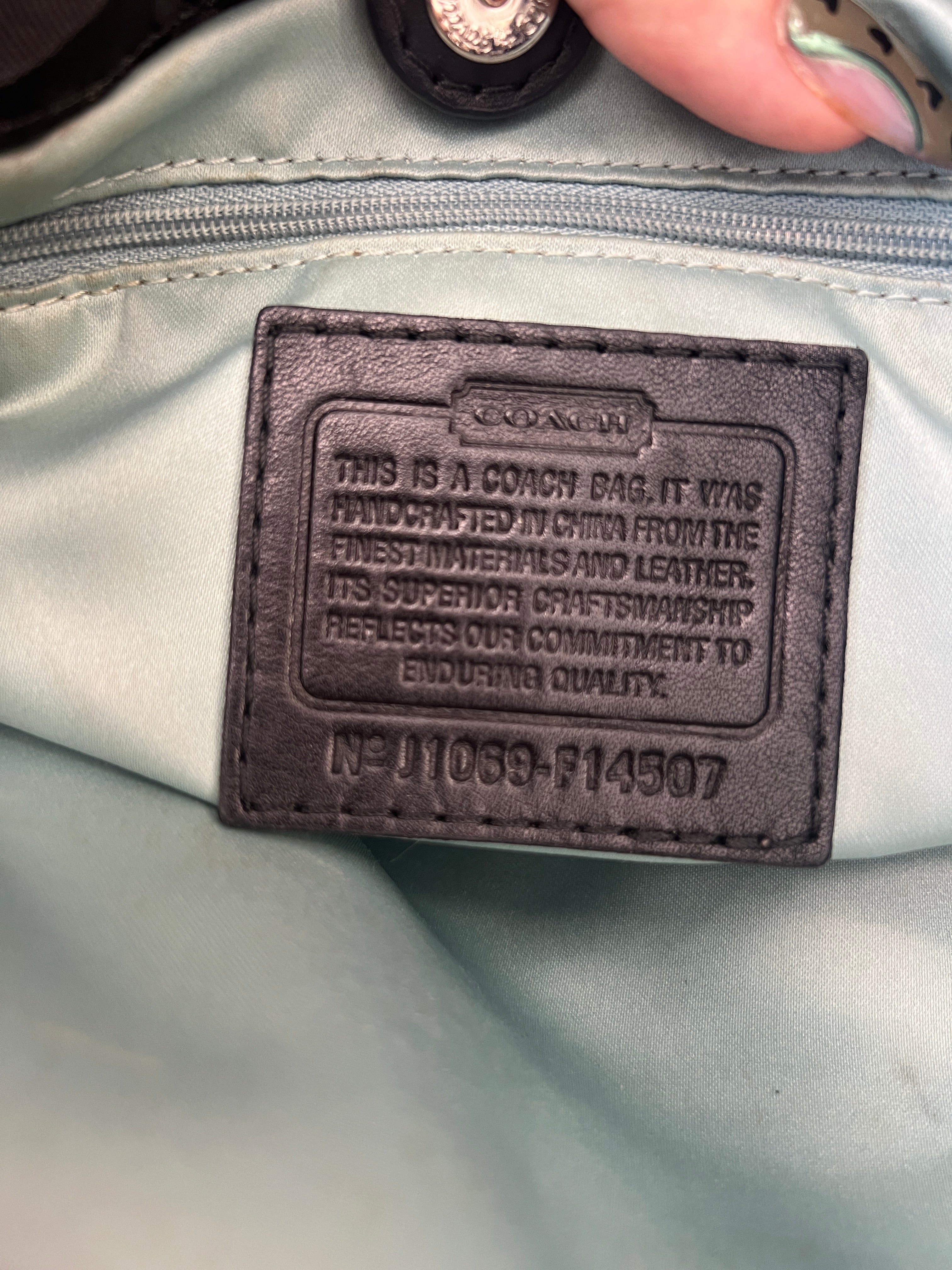 Coach Phython
Signature Satchel Jacquard Leather in Black