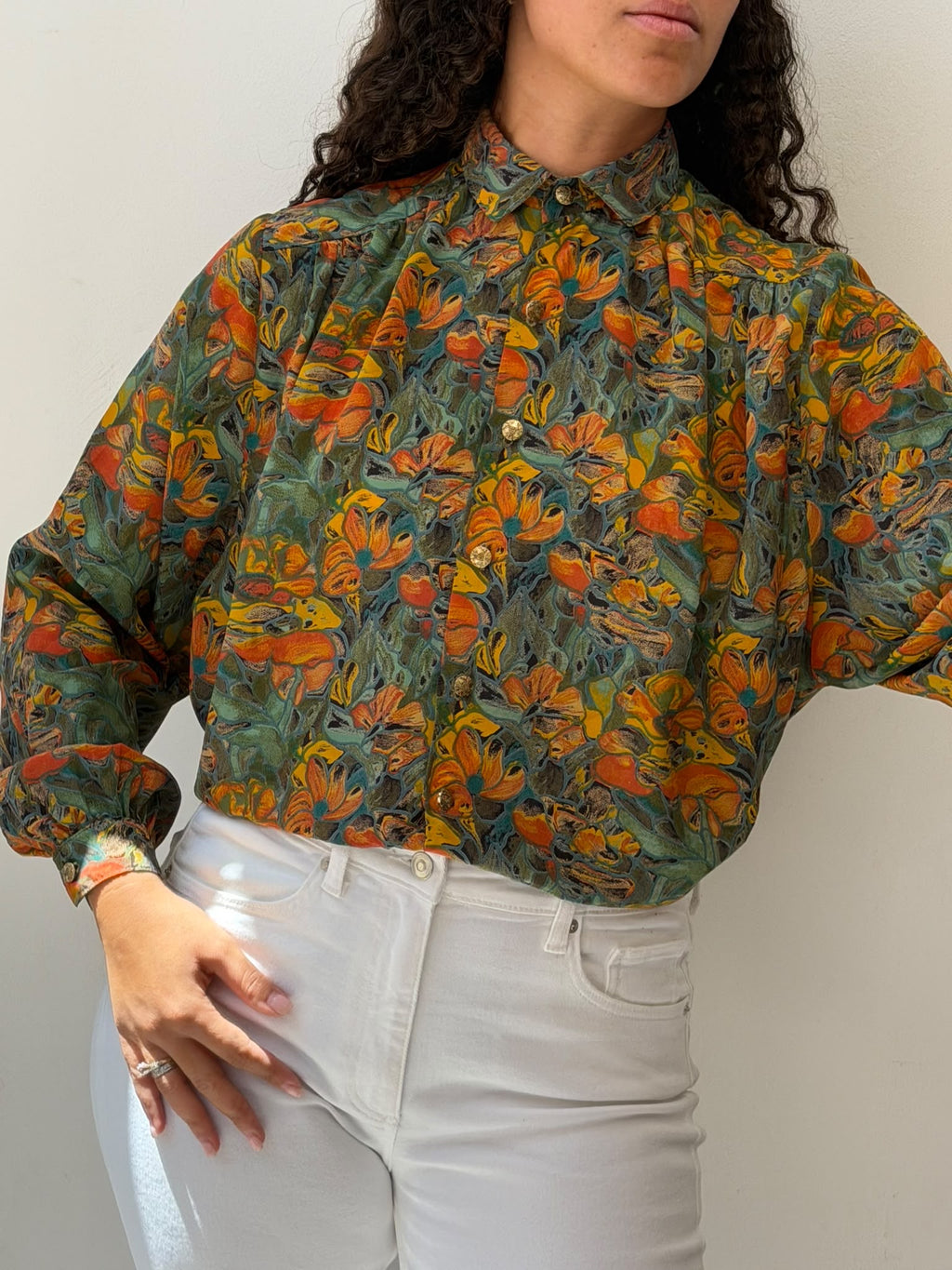 Retro button up shirt size XL