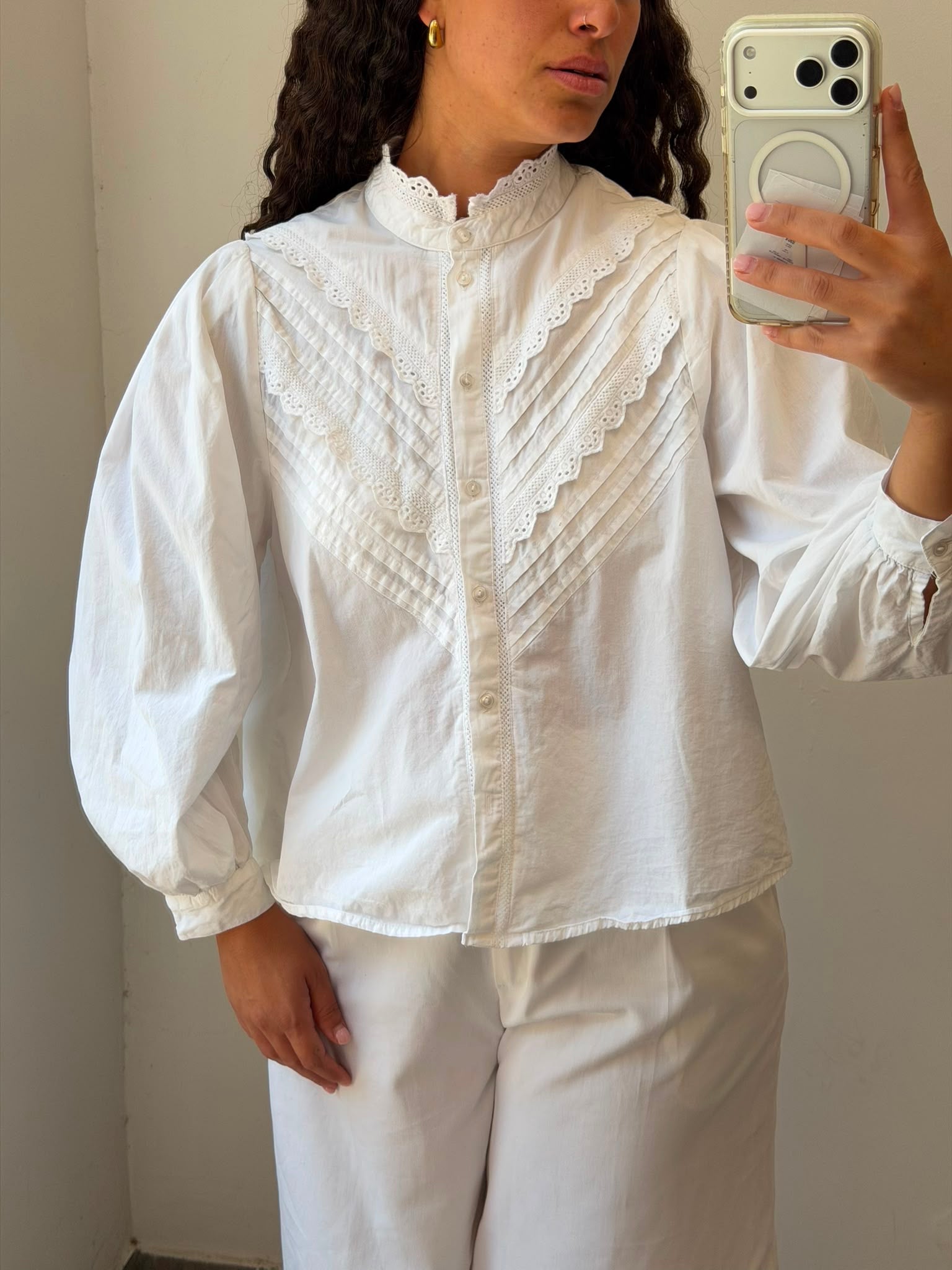 Cotton Botton-up long sleeve in white S-M