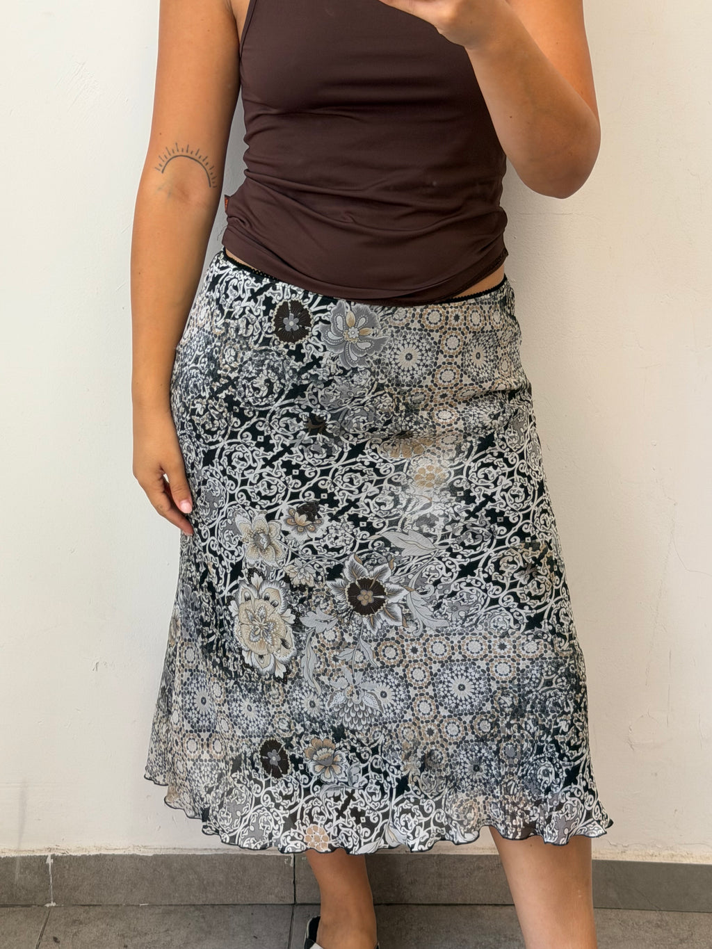 Flowery Mid-Length Skirt 40-42