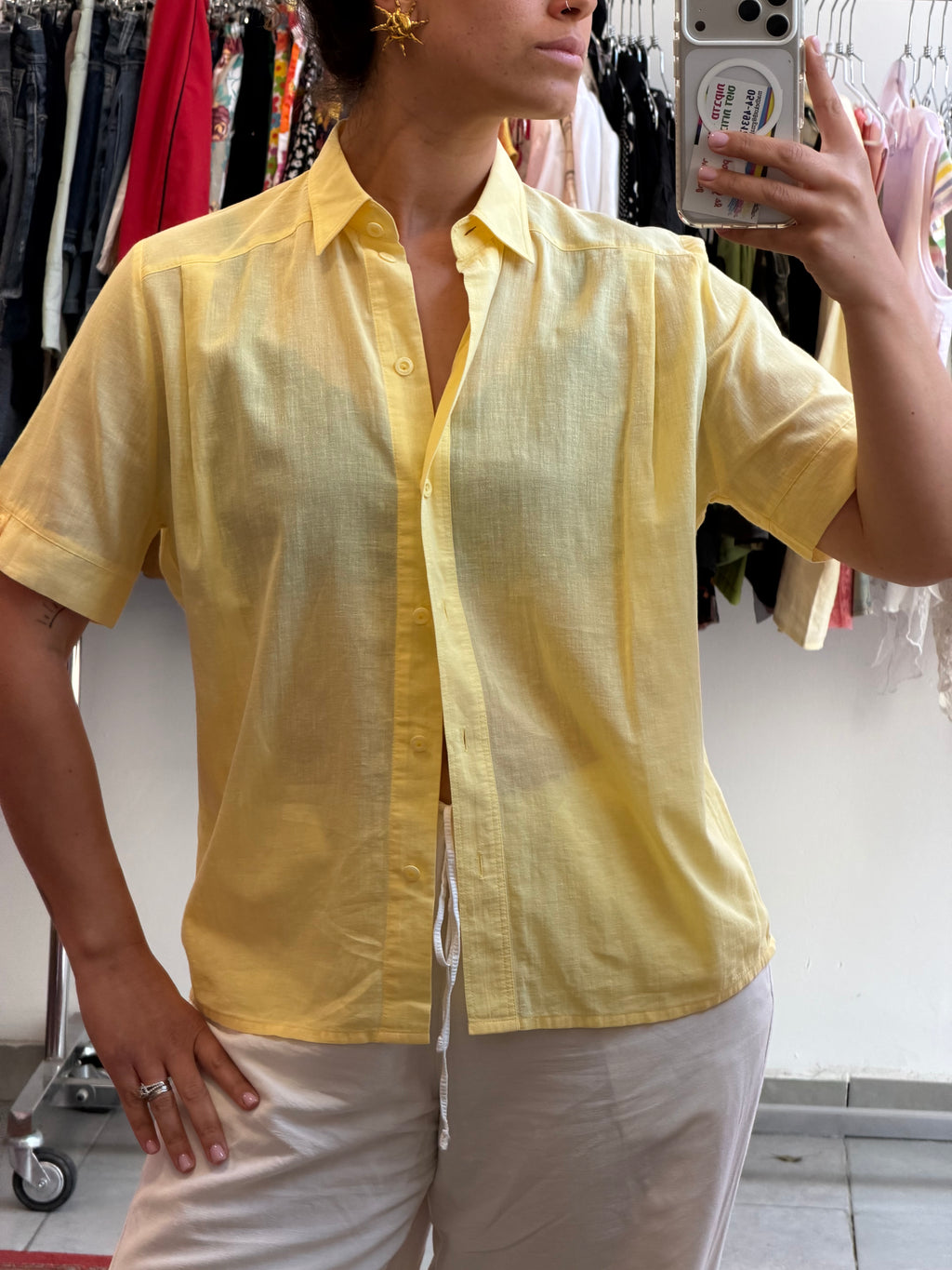 חולצה מכופתרת בצבע צהוב בננה L-XL