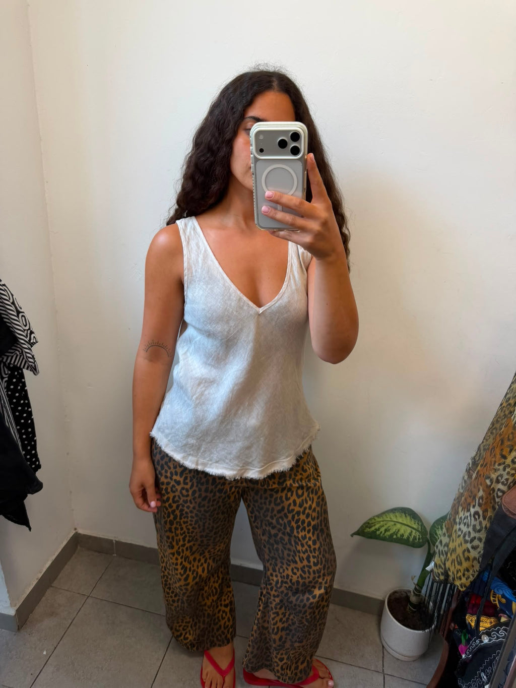 גופיית פשתן בצבע קרם M-L