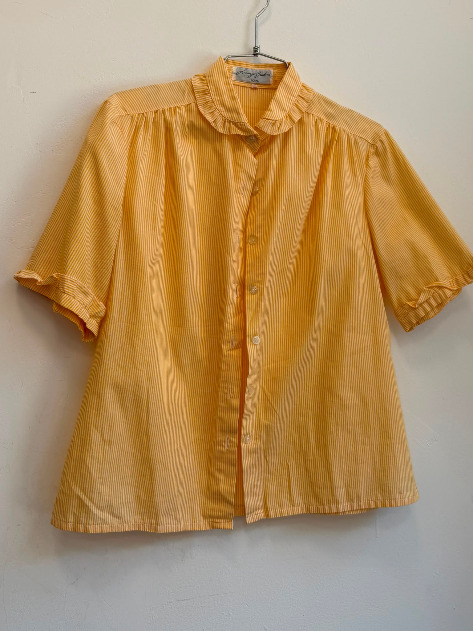 Striped Botton-up short sleeve shirt M-L