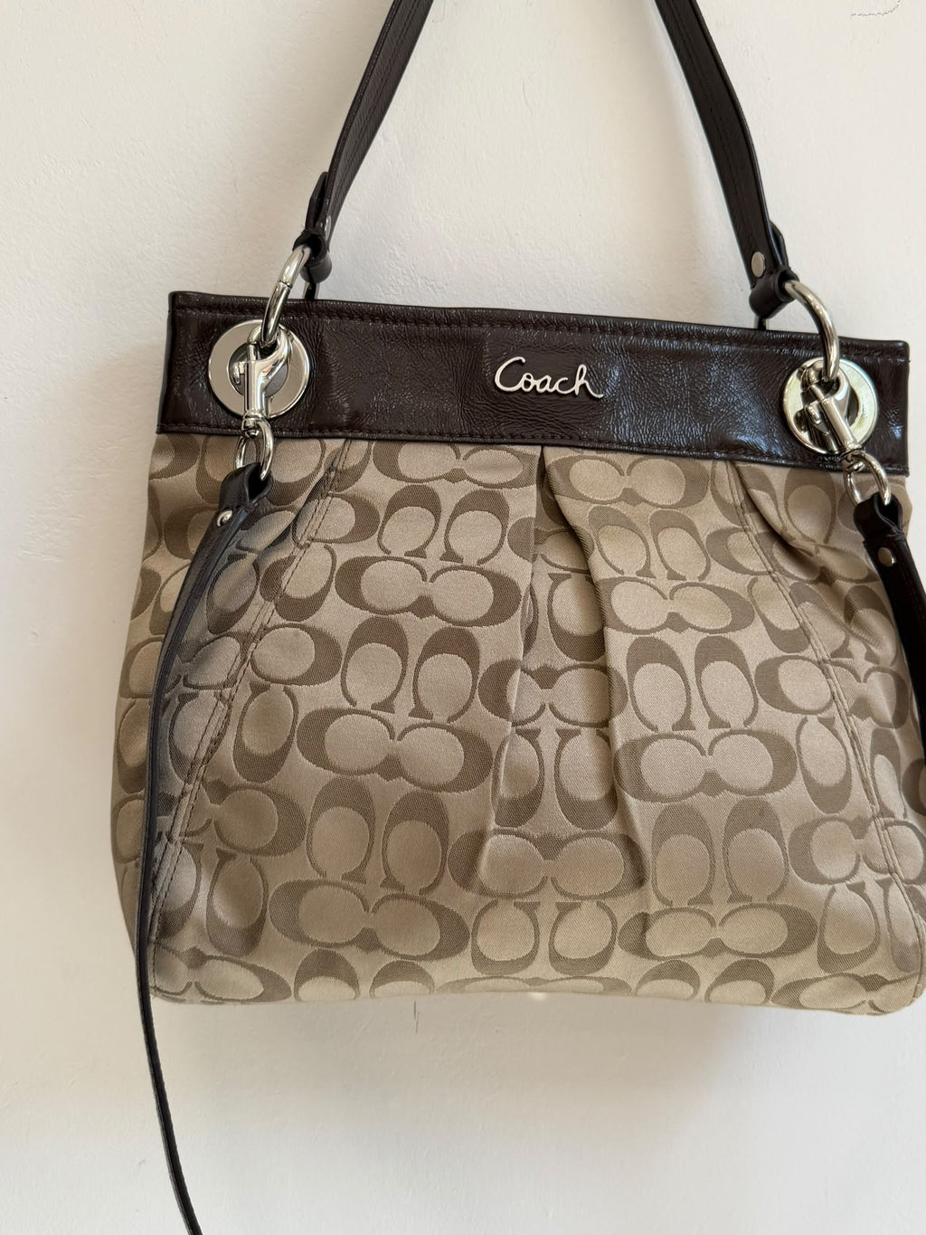 COACH Signature Taylor Pleated Tote Bag Beige & Silver Hardware
