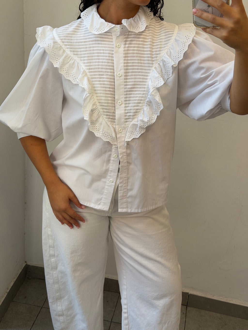 Romentic Botton-up shirt in white M