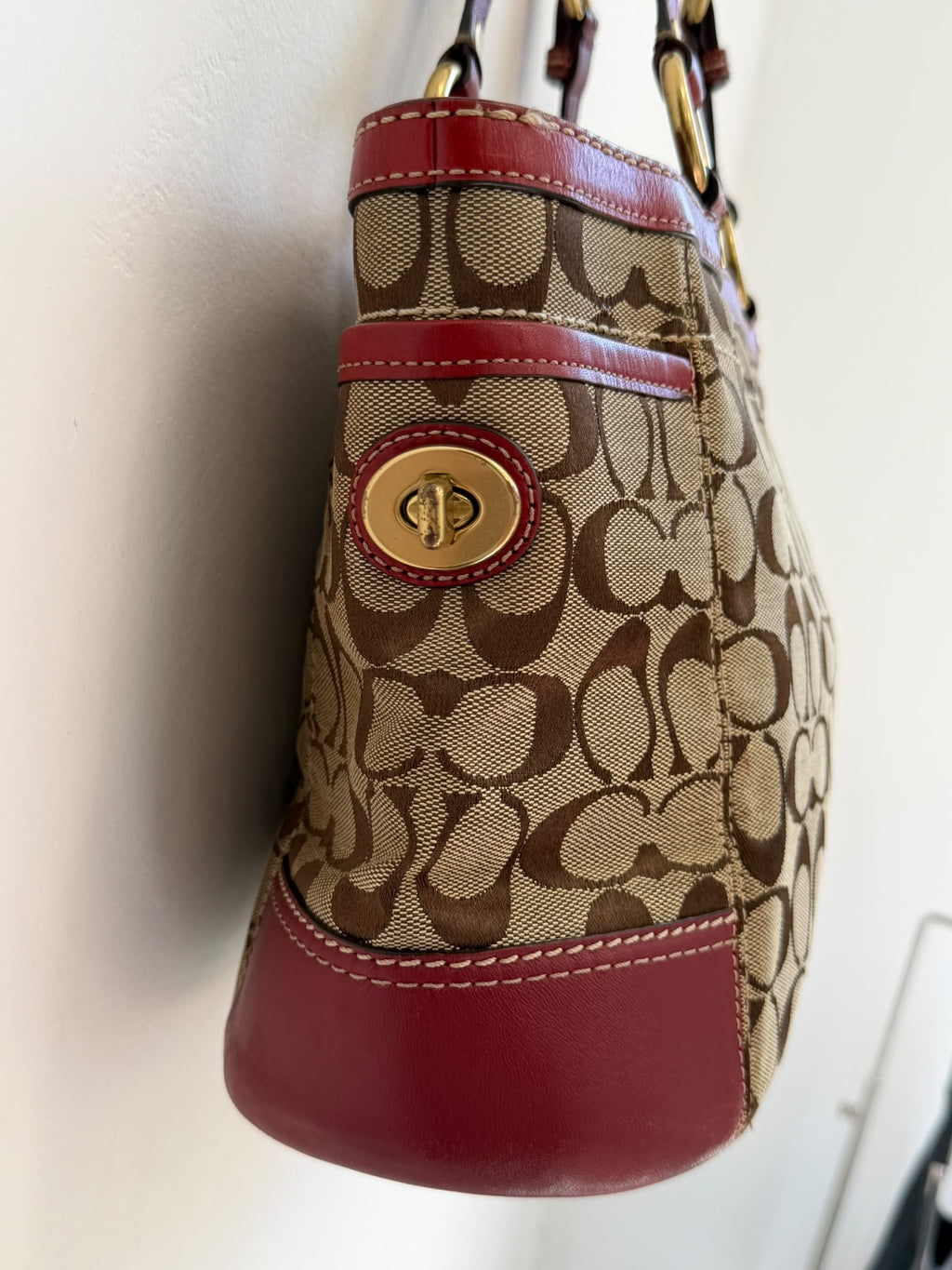 Vintage COACH Signature Hampton Buckle Tote Bag Khaki & Red Leather