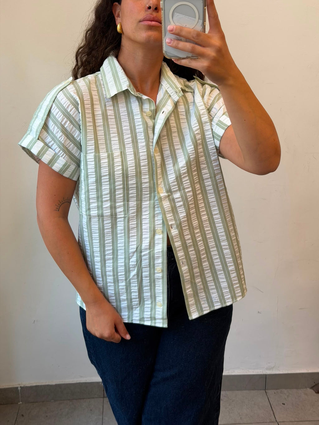 Striped Botton-up shirt in White&Green L