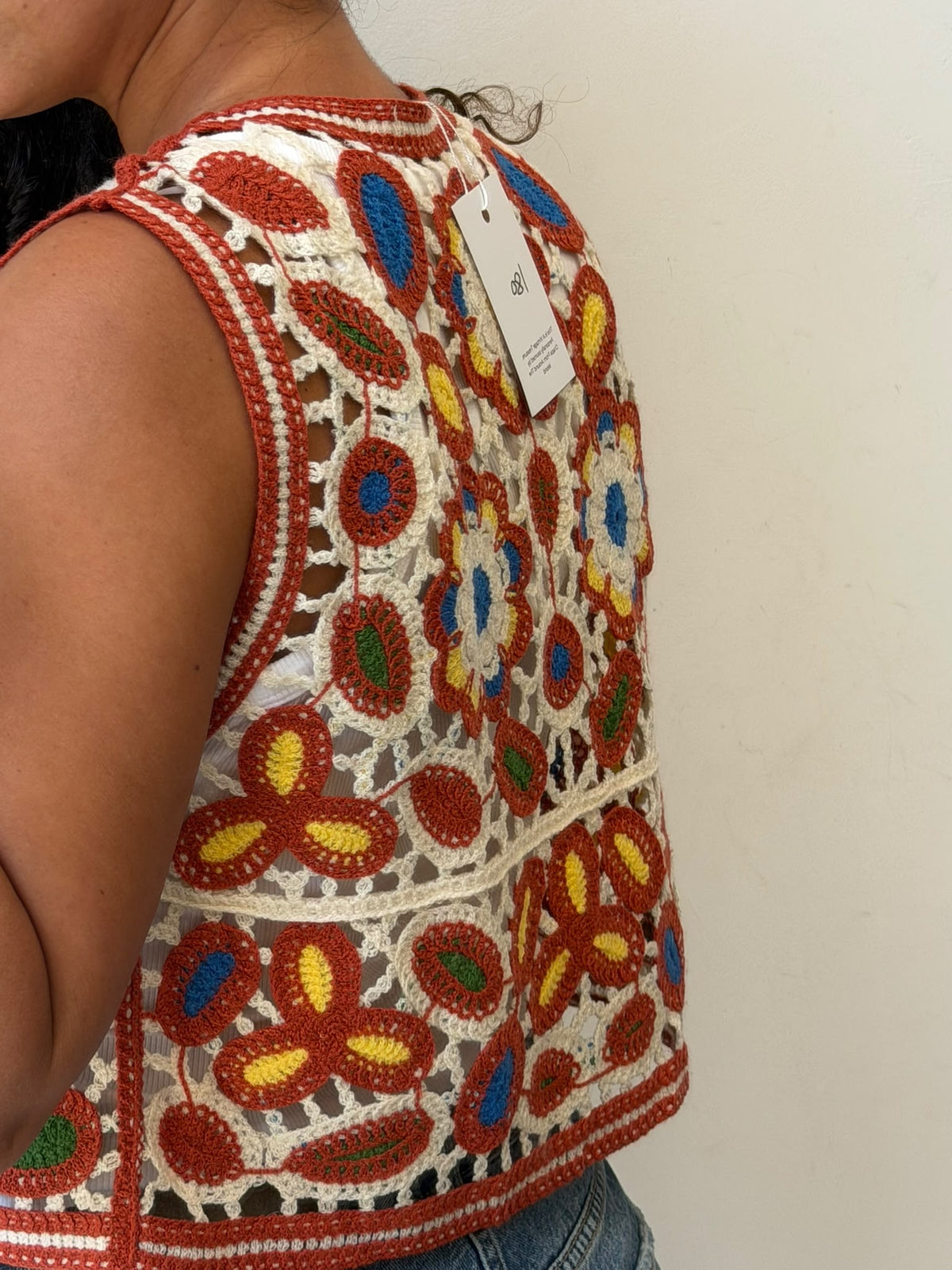 Floral crochet button up tank top size L