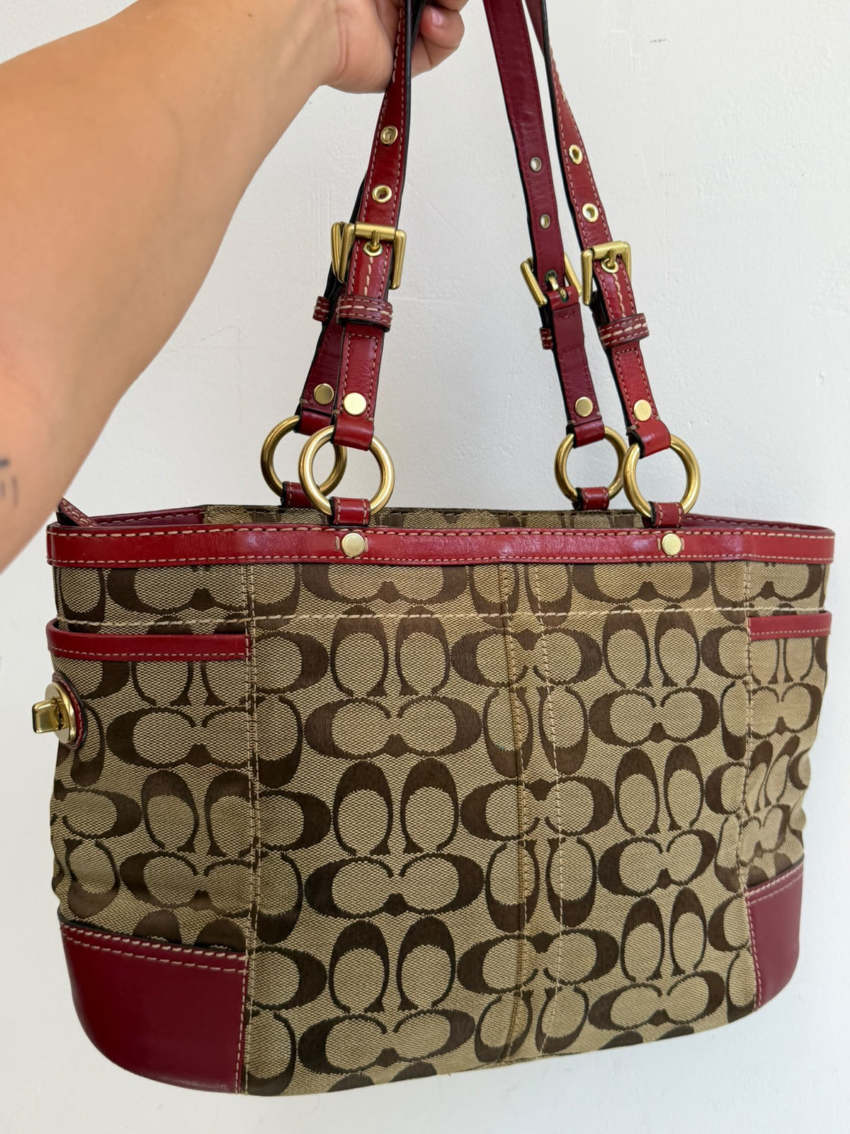 Vintage COACH Signature Hampton Buckle Tote Bag Khaki & Red Leather