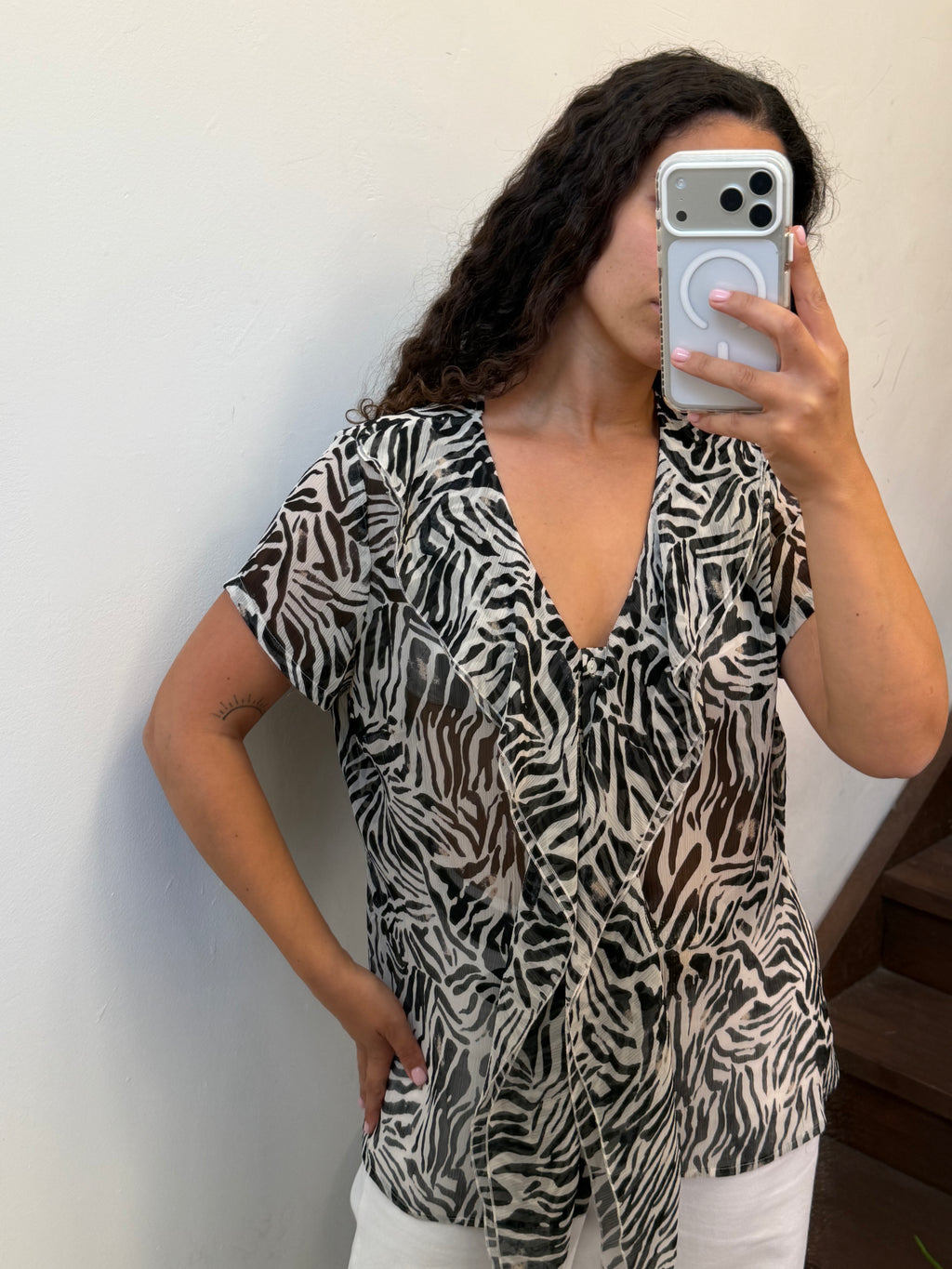 חולצה מכופתרת שקפקפה בפרינט מזובר L-Xl