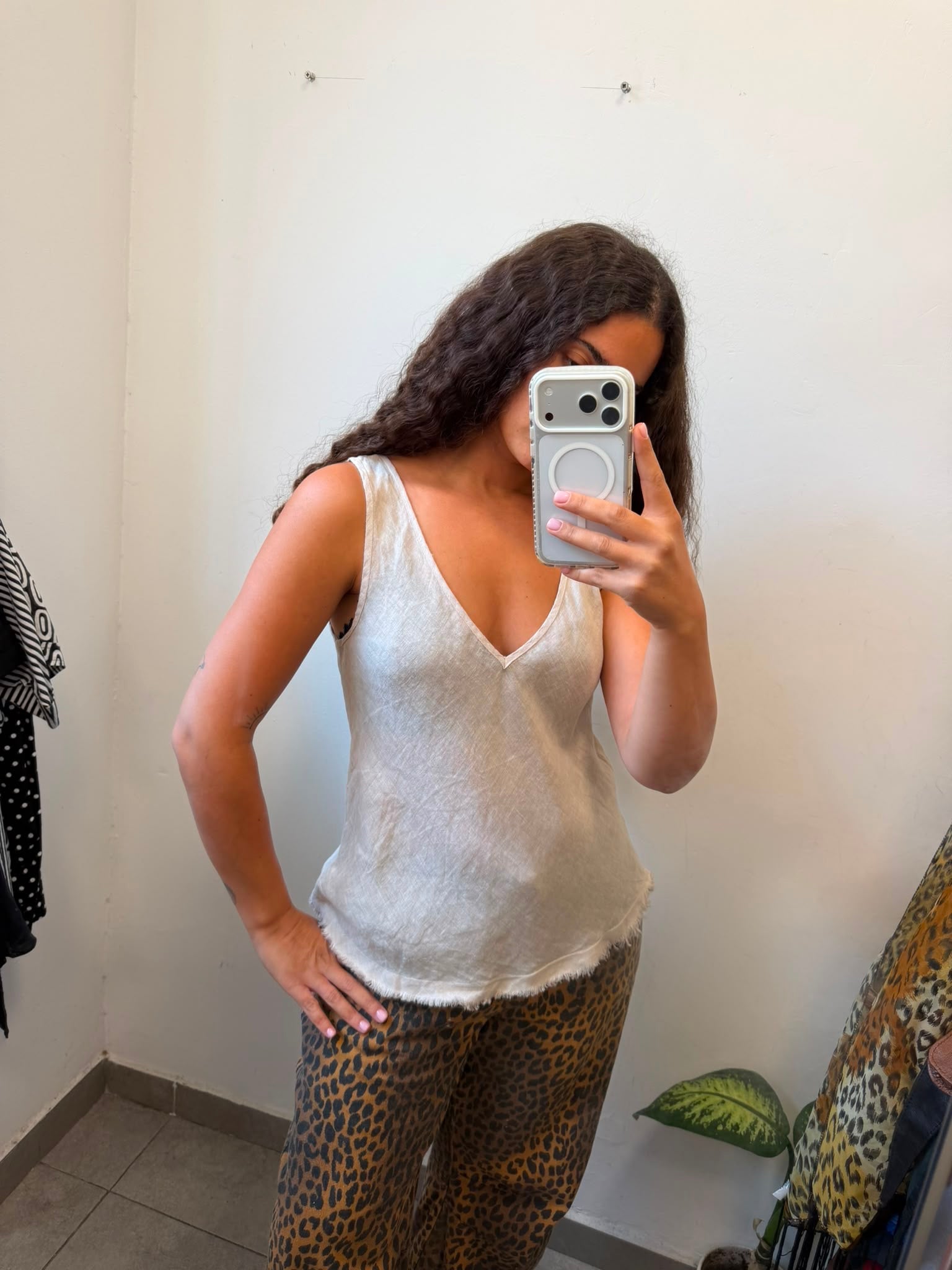 גופיית פשתן בצבע קרם M-L