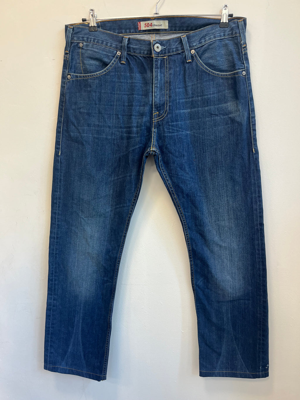 Levi’s straight jeans 46