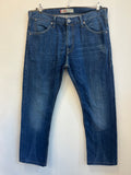 Levi’s straight jeans 46
