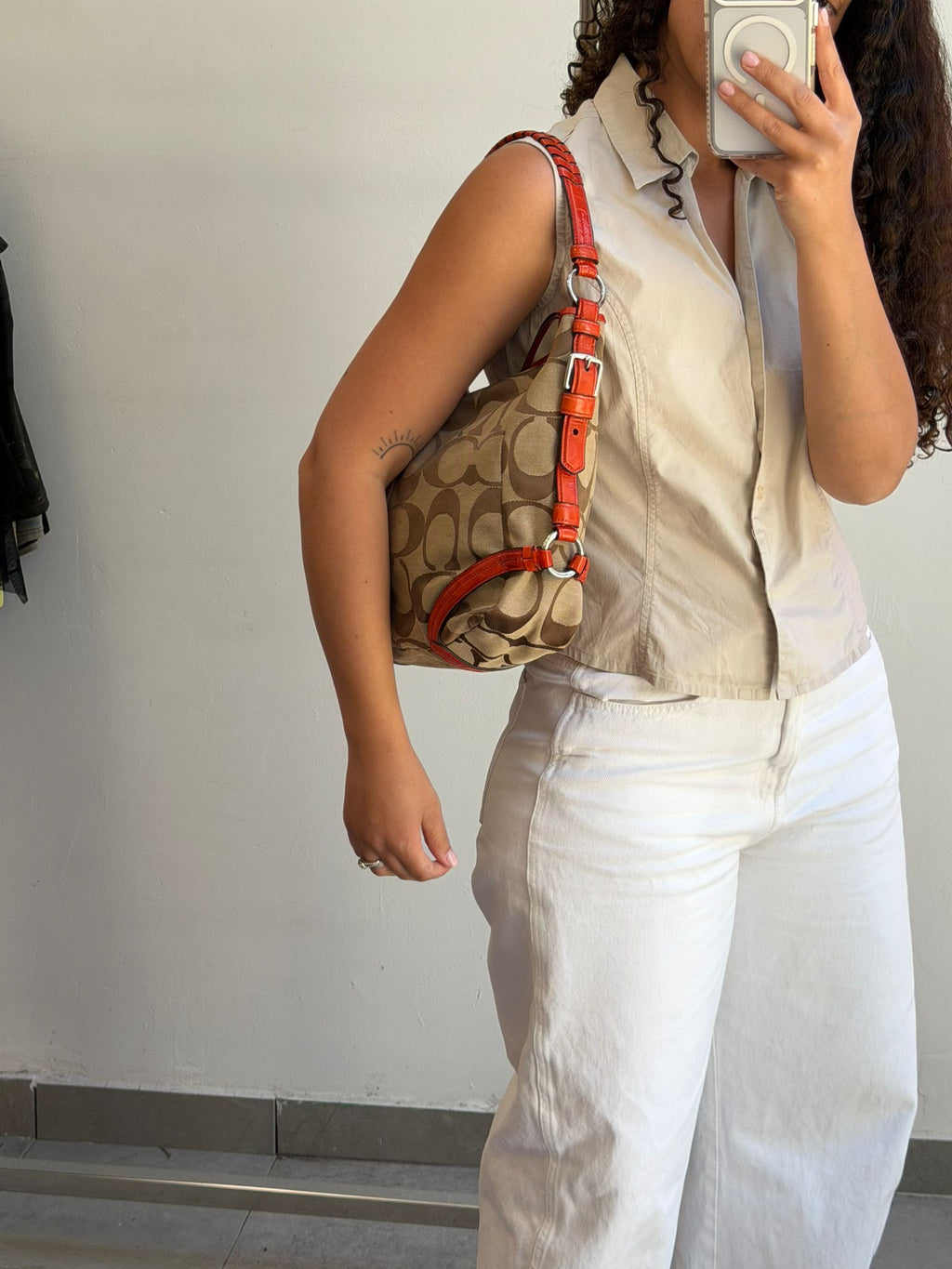 Coach Orange Details Chelsea Signature Hobo